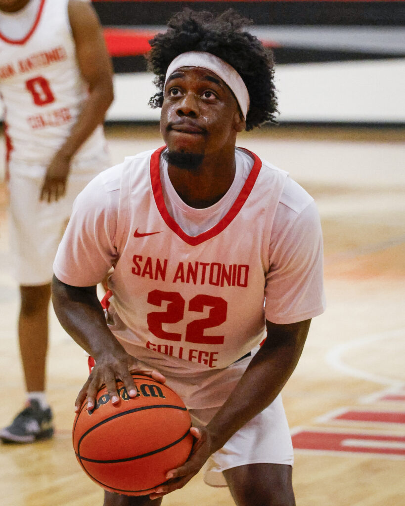 SAC Guard Reginald Steadman aims his free throw at SAC’s Chandler Physical Education Center Wednesday. Photo by Thomas Solis.