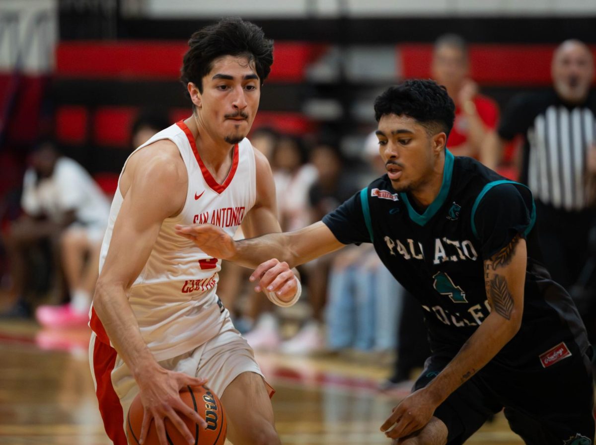SAC shooting guard, Dominic Guerra holds the defensive play, against Palo Alto College on Wednesday at the Candler Physical Education building. (Janelle Alemán)
